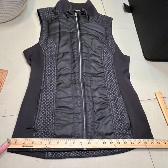 Athleta  Quilted Vest Black  Sleeveless Full  Front Zip - Picture 12 of 12